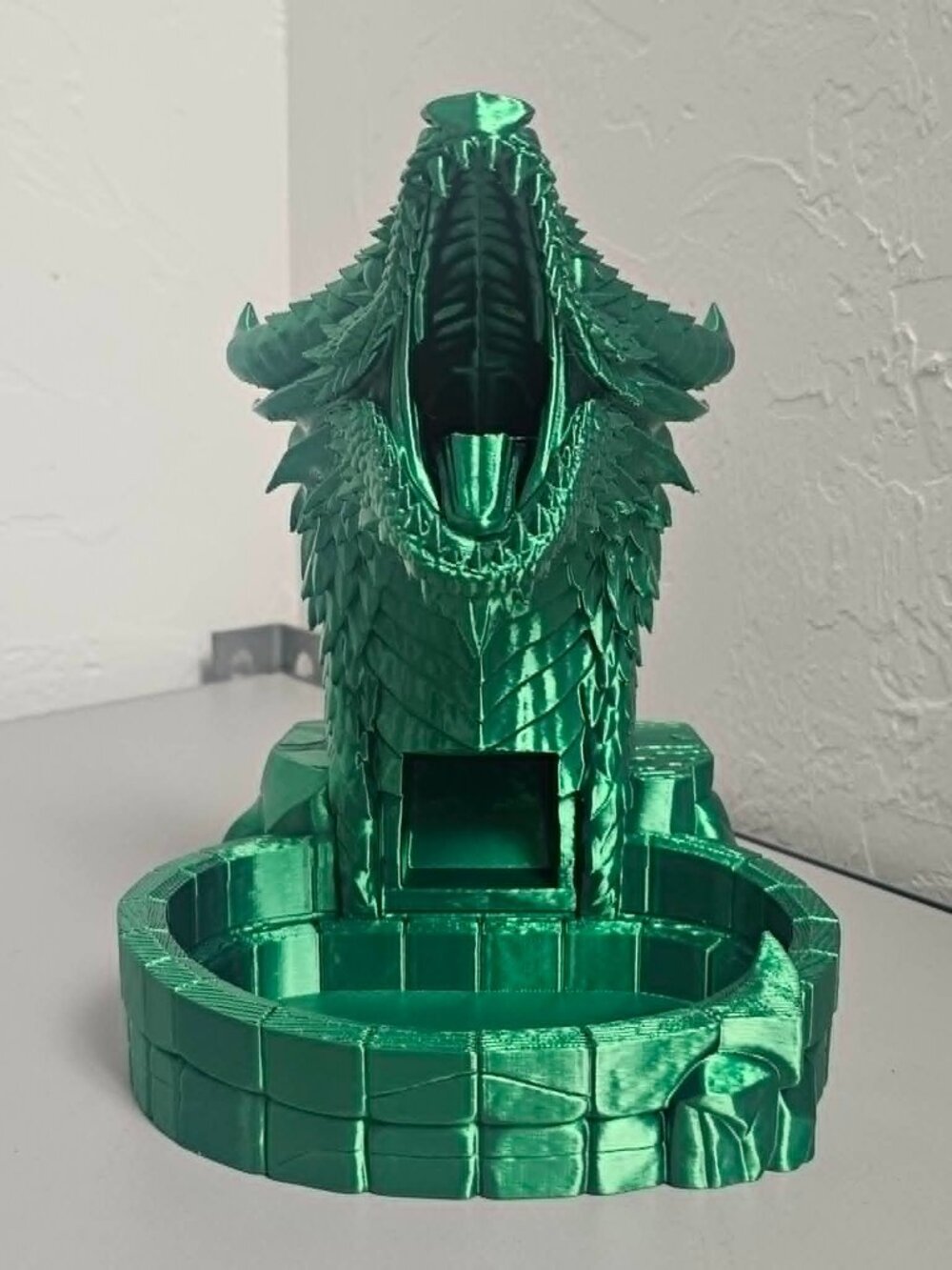 Emerald Dragon Head Dice Tower 20cm